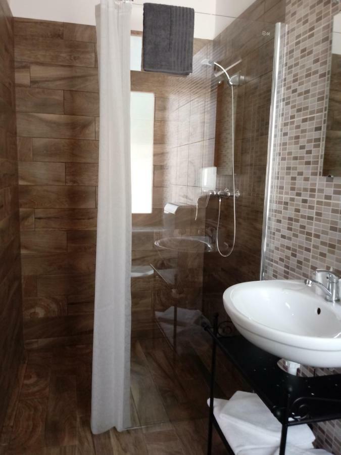 Bed and Breakfast Promenade Panzio Miskolc Exterior foto
