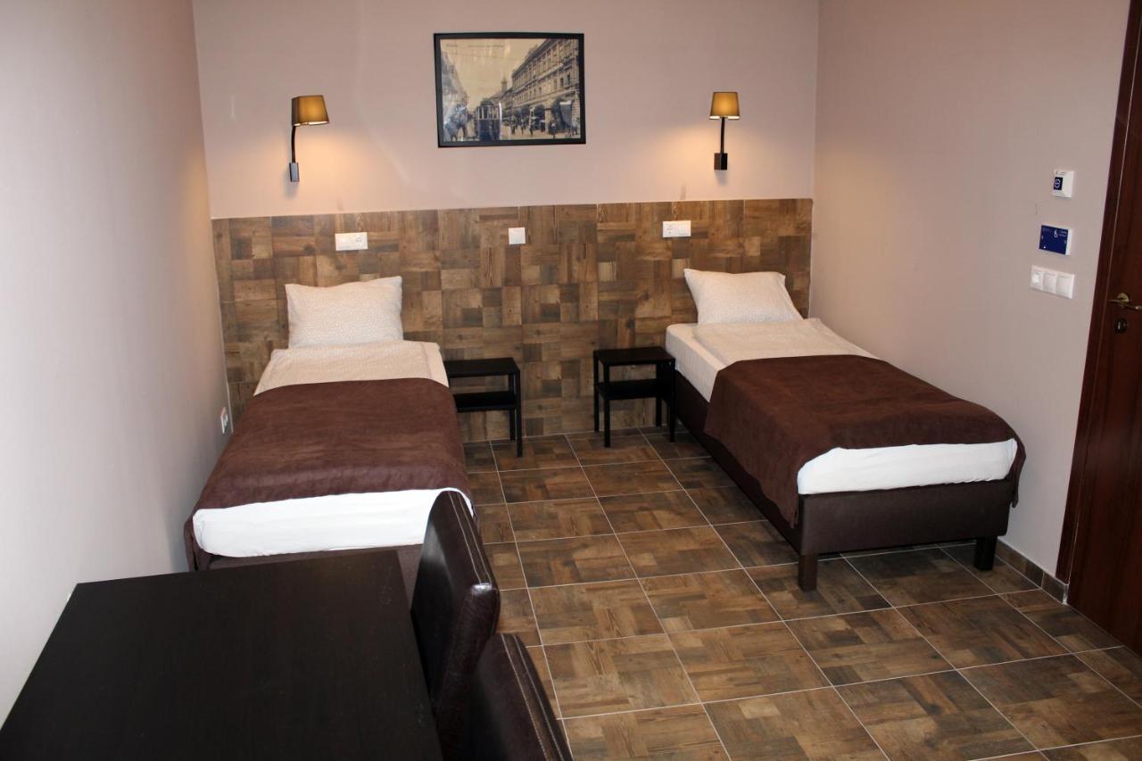 Bed and Breakfast Promenade Panzio Miskolc Exterior foto